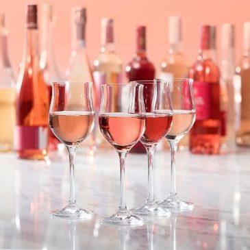 Rožinio vyno vakarėlis